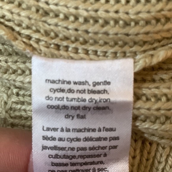 Danielle Bernstein Oversized Crewneck Chunky Sweater Size S/M NWT - Picture 6 of 7